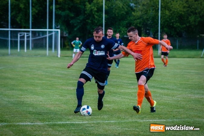 Zdjęcie w galerii na portalu naszwodzislaw.com: Zmiennicy pociągnęli grę. Rafako pokonało Marklowice wiadomości z regionu