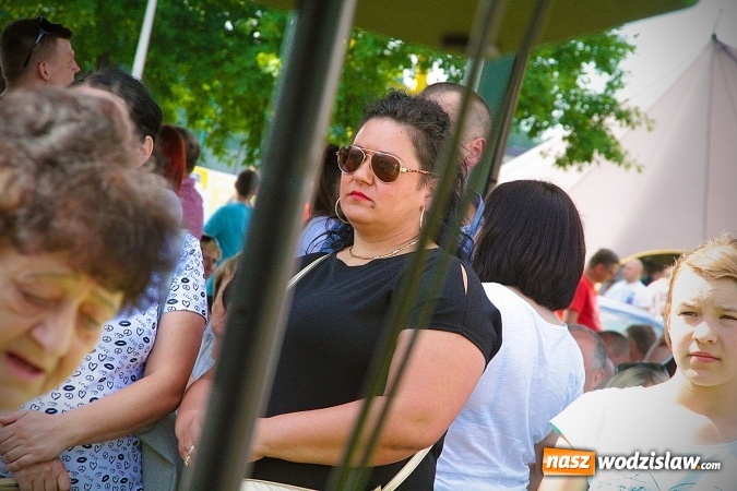 Zdjęcie w galerii na portalu naszwodzislaw.com: Międzyparafialny Rodzinny Festyn Fatimski w Krostoszowicach. Na finał wystąpi Ireneusz Krosny wiadomości z regionu