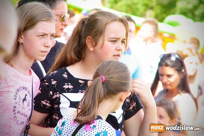 Zdjęcie w galerii na portalu naszwodzislaw.com: Międzyparafialny Rodzinny Festyn Fatimski w Krostoszowicach. Na finał wystąpi Ireneusz Krosny wiadomości z regionu