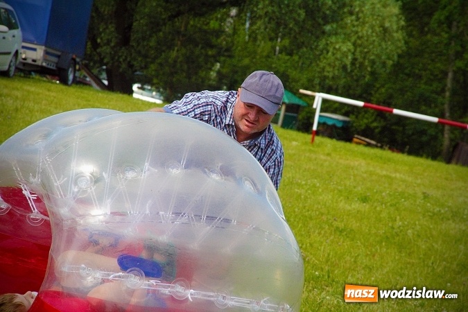 Zdjęcie w galerii na portalu naszwodzislaw.com: Międzyparafialny Rodzinny Festyn Fatimski w Krostoszowicach. Na finał wystąpi Ireneusz Krosny wiadomości z regionu