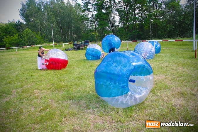 Zdjęcie w galerii na portalu naszwodzislaw.com: Międzyparafialny Rodzinny Festyn Fatimski w Krostoszowicach. Na finał wystąpi Ireneusz Krosny wiadomości z regionu