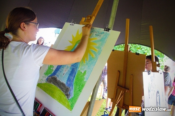 Zdjęcie w galerii na portalu naszwodzislaw.com: Międzyparafialny Rodzinny Festyn Fatimski w Krostoszowicach. Na finał wystąpi Ireneusz Krosny wiadomości z regionu