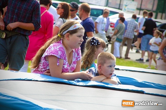 Zdjęcie w galerii na portalu naszwodzislaw.com: Międzyparafialny Rodzinny Festyn Fatimski w Krostoszowicach. Na finał wystąpi Ireneusz Krosny wiadomości z regionu