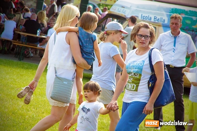 Zdjęcie w galerii na portalu naszwodzislaw.com: Międzyparafialny Rodzinny Festyn Fatimski w Krostoszowicach. Na finał wystąpi Ireneusz Krosny wiadomości z regionu