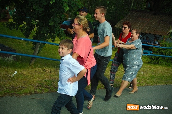 Zdjęcie w galerii na portalu naszwodzislaw.com: Międzyparafialny Rodzinny Festyn Fatimski w Krostoszowicach. Na finał wystąpi Ireneusz Krosny wiadomości z regionu