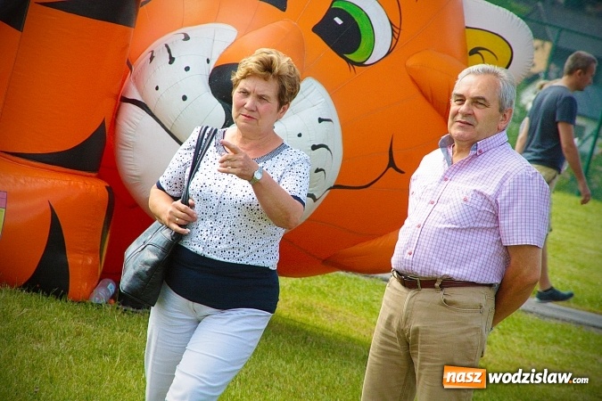 Zdjęcie w galerii na portalu naszwodzislaw.com: Międzyparafialny Rodzinny Festyn Fatimski w Krostoszowicach. Na finał wystąpi Ireneusz Krosny wiadomości z regionu