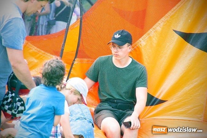 Zdjęcie w galerii na portalu naszwodzislaw.com: Międzyparafialny Rodzinny Festyn Fatimski w Krostoszowicach. Na finał wystąpi Ireneusz Krosny wiadomości z regionu