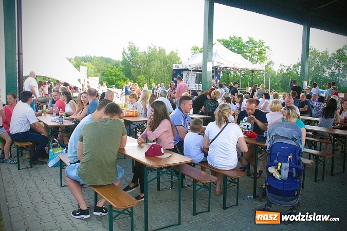 Zdjęcie w galerii na portalu naszwodzislaw.com: Międzyparafialny Rodzinny Festyn Fatimski w Krostoszowicach. Na finał wystąpi Ireneusz Krosny wiadomości z regionu