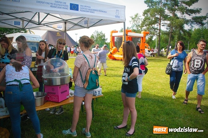 Zdjęcie w galerii na portalu naszwodzislaw.com: Międzyparafialny Rodzinny Festyn Fatimski w Krostoszowicach. Na finał wystąpi Ireneusz Krosny wiadomości z regionu