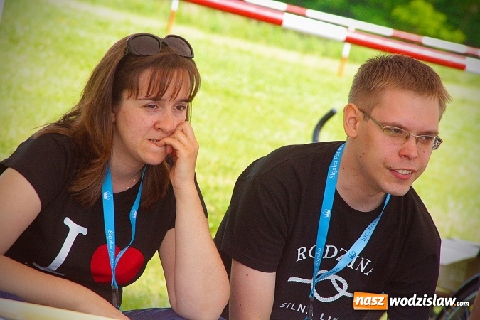 Zdjęcie w galerii na portalu naszwodzislaw.com: Międzyparafialny Rodzinny Festyn Fatimski w Krostoszowicach. Na finał wystąpi Ireneusz Krosny wiadomości z regionu