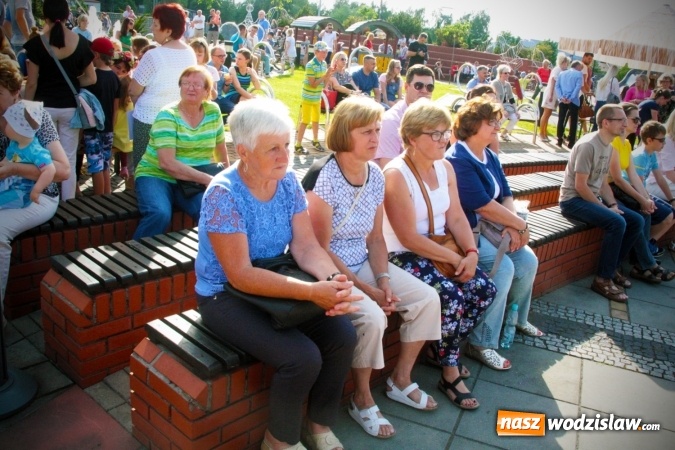 Zdjęcie w galerii na portalu naszwodzislaw.com: Ze Światowych Dni Młodzieży do Marklowic. Grupa niemaGOtu na finał Parafiady  wiadomości z regionu