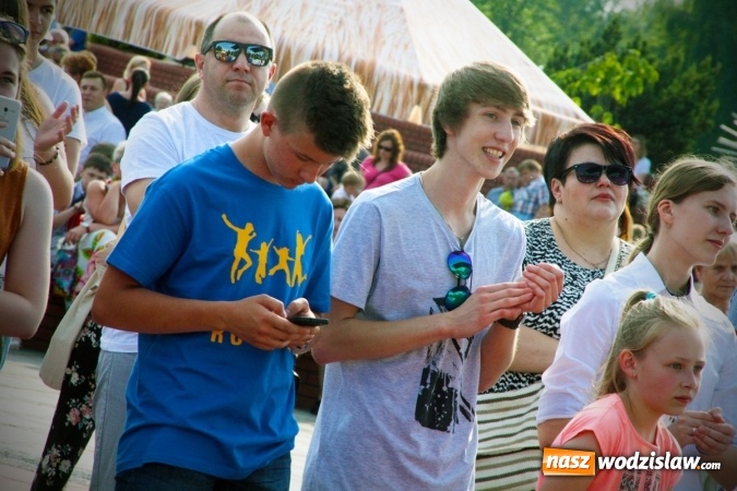 Zdjęcie w galerii na portalu naszwodzislaw.com: Ze Światowych Dni Młodzieży do Marklowic. Grupa niemaGOtu na finał Parafiady  wiadomości z regionu