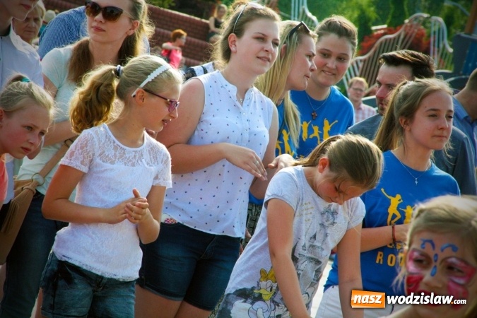 Zdjęcie w galerii na portalu naszwodzislaw.com: Ze Światowych Dni Młodzieży do Marklowic. Grupa niemaGOtu na finał Parafiady  wiadomości z regionu