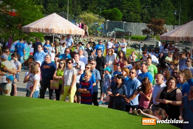 Zdjęcie w galerii na portalu naszwodzislaw.com: Ze Światowych Dni Młodzieży do Marklowic. Grupa niemaGOtu na finał Parafiady  wiadomości z regionu