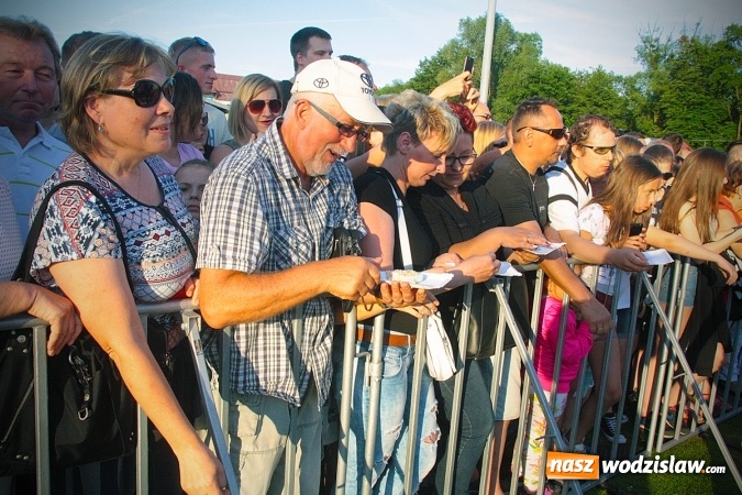Zdjęcie w galerii na portalu naszwodzislaw.com: Ogromny tort na 760-lecie miasta. Smaczne zakończenie Dni Wodzisławia&nbsp; wiadomości z regionu