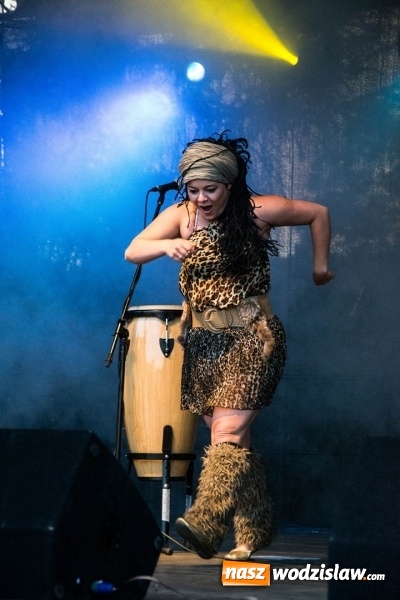 Zdjęcie w galerii na portalu naszwodzislaw.com: COCO AFRO na finał Powitania Lata w Radlinie  wiadomości z regionu