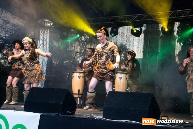 Zdjęcie w galerii na portalu naszwodzislaw.com: COCO AFRO na finał Powitania Lata w Radlinie  wiadomości z regionu
