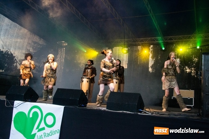 Zdjęcie w galerii na portalu naszwodzislaw.com: COCO AFRO na finał Powitania Lata w Radlinie  wiadomości z regionu