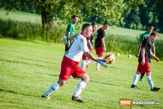 Zdjęcie w galerii na portalu naszwodzislaw.com: B klasa: Bieńkowice poddały mecz. Rezerwy Turzy Śląskiej coraz bliżej baraży wiadomości z regionu