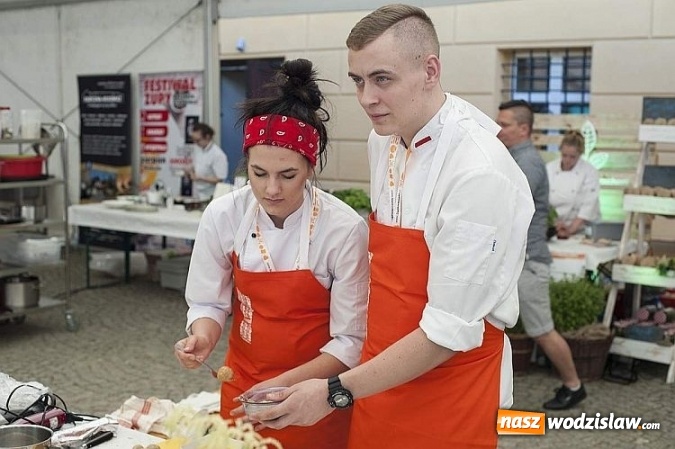 Zdjęcie w galerii na portalu naszwodzislaw.com: 12 Festiwal Śląskie Smaki za nami. Uczniowie ZSE w Wodzisławia zwyciężyli w kategorii szkół wiadomości z regionu