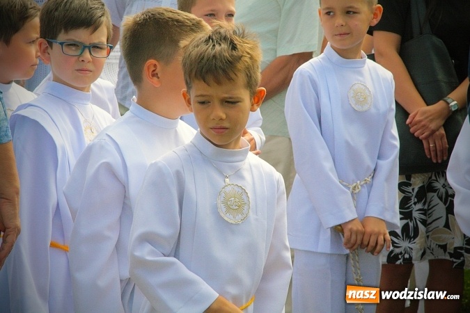 Zdjęcie w galerii na portalu naszwodzislaw.com: Wodzisław: setki wiernych na procesji Bożego Ciała. FOTORELACJA wiadomości z regionu