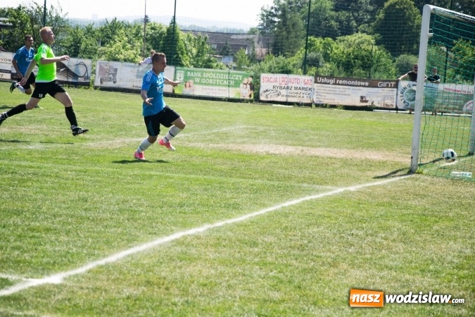 Zdjęcie w galerii na portalu naszwodzislaw.com: Gorzyce wygrały z Krzanowicami. Czarni coraz bliżej awansu! wiadomości z regionu