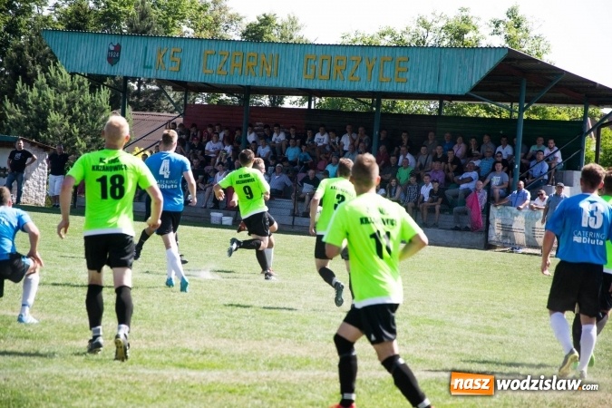 Zdjęcie w galerii na portalu naszwodzislaw.com: Gorzyce wygrały z Krzanowicami. Czarni coraz bliżej awansu! wiadomości z regionu
