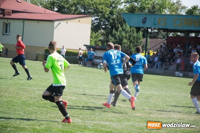 Zdjęcie w galerii na portalu naszwodzislaw.com: Gorzyce wygrały z Krzanowicami. Czarni coraz bliżej awansu! wiadomości z regionu