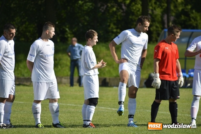 Zdjęcie w galerii na portalu naszwodzislaw.com: Osiem goli w Krzyżkowicach. Kornowac awansował! wiadomości z regionu
