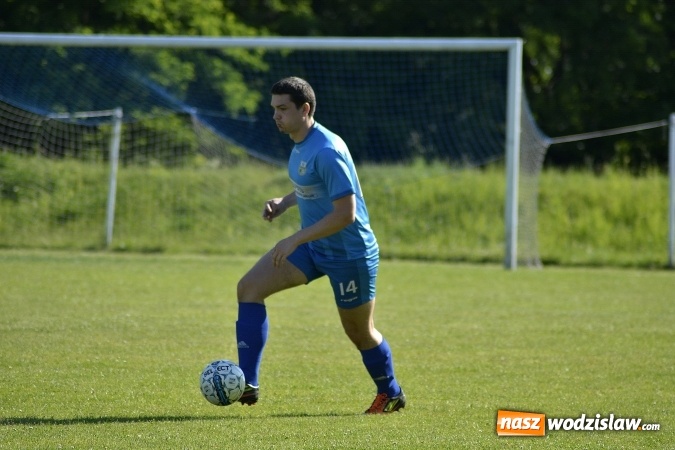 Zdjęcie w galerii na portalu naszwodzislaw.com: Osiem goli w Krzyżkowicach. Kornowac awansował! wiadomości z regionu