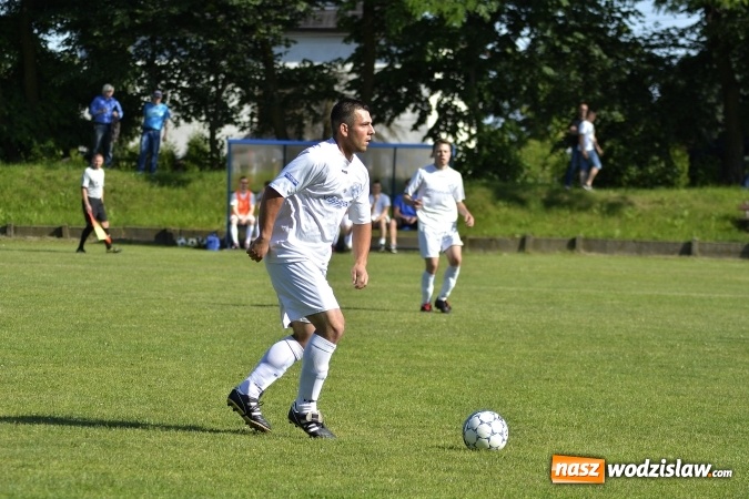 Zdjęcie w galerii na portalu naszwodzislaw.com: Osiem goli w Krzyżkowicach. Kornowac awansował! wiadomości z regionu