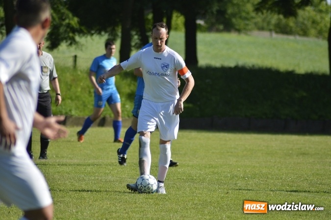 Zdjęcie w galerii na portalu naszwodzislaw.com: Osiem goli w Krzyżkowicach. Kornowac awansował! wiadomości z regionu