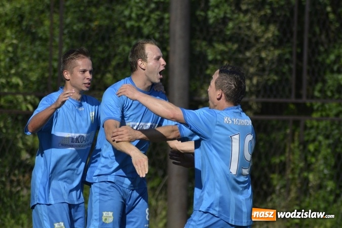 Zdjęcie w galerii na portalu naszwodzislaw.com: Osiem goli w Krzyżkowicach. Kornowac awansował! wiadomości z regionu