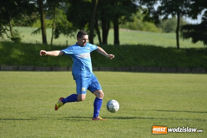 Zdjęcie w galerii na portalu naszwodzislaw.com: Osiem goli w Krzyżkowicach. Kornowac awansował! wiadomości z regionu