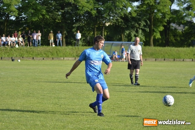 Zdjęcie w galerii na portalu naszwodzislaw.com: Osiem goli w Krzyżkowicach. Kornowac awansował! wiadomości z regionu