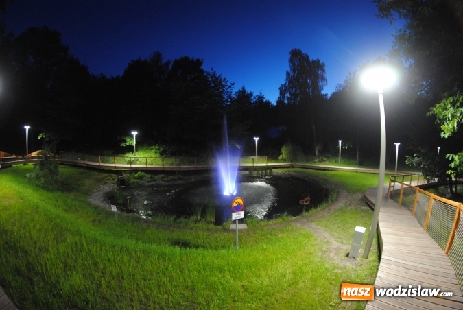 Zdjęcie w galerii na portalu naszwodzislaw.com: Nowa fontanna w Radlinie. Powstała przy tężni wiadomości z regionu