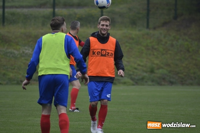 Zdjęcie w galerii na portalu naszwodzislaw.com: Odra przegrywa z Marklowicami 3:1 wiadomości z regionu