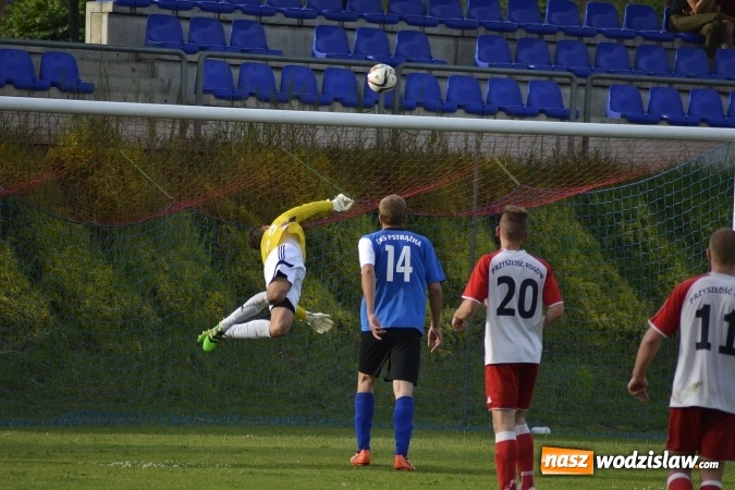 Zdjęcie w galerii na portalu naszwodzislaw.com: Przyszłość Rogów remisuje z LKS Pstrążną wiadomości z regionu