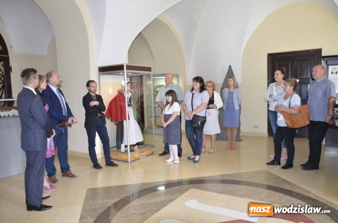 Zdjęcie w galerii na portalu naszwodzislaw.com: Herby Powiatu Wodzisławskiego – wernisaż wystawy  wiadomości z regionu