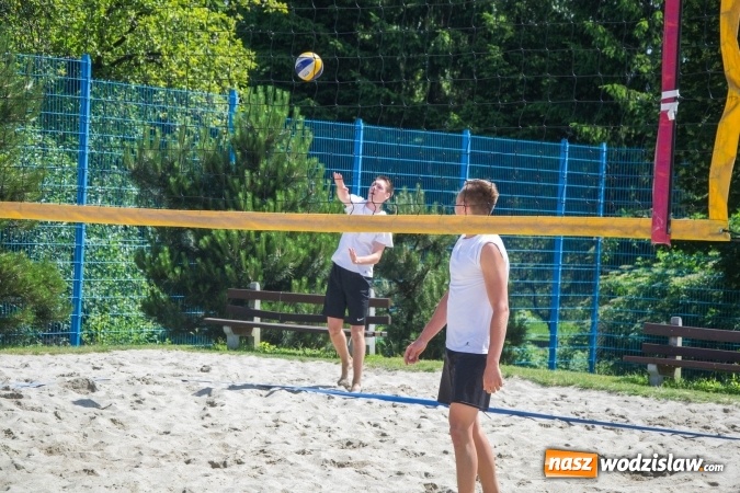 Zdjęcie w galerii na portalu naszwodzislaw.com: Grand Prix Starosty Wodzisławskiego w siatkówce plażowej rozpoczęty  wiadomości z regionu