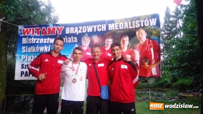 Zdjęcie w galerii na portalu naszwodzislaw.com: Zdobyli brąz w Polinezji Francuskiej wiadomości z regionu