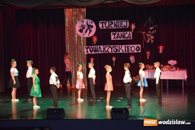 Zdjęcie w galerii na portalu naszwodzislaw.com: Było klasycznie i energetycznie - kolejny Turniej Tańca Towarzyskiego o Puchar Dyrektora OPP przeszedł do historii  wiadomości z regionu