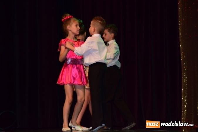 Zdjęcie w galerii na portalu naszwodzislaw.com: Było klasycznie i energetycznie - kolejny Turniej Tańca Towarzyskiego o Puchar Dyrektora OPP przeszedł do historii  wiadomości z regionu