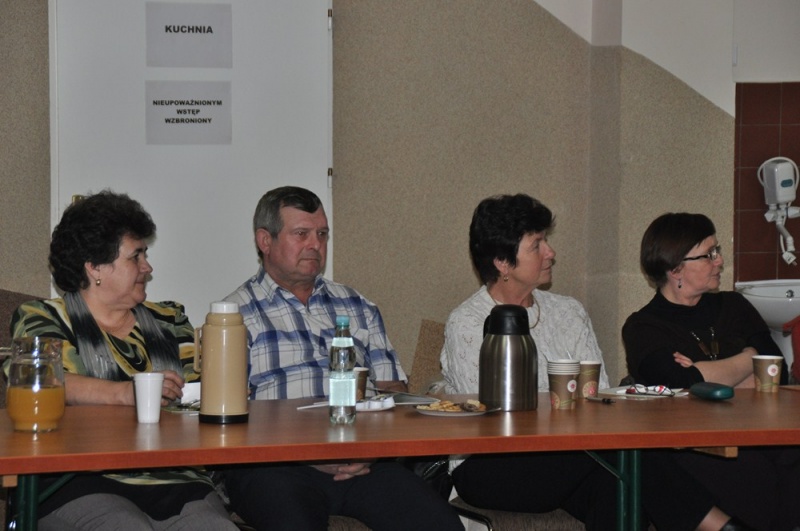 Zdjęcie w galerii na portalu naszwodzislaw.com: Stawiają na lokalnych twórców wiadomości z regionu