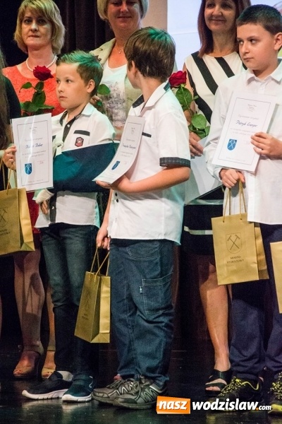 Zdjęcie w galerii na portalu naszwodzislaw.com: Rydułtowy: najlepsi z najlepszych nagrodzeni wiadomości z regionu