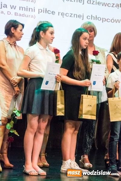 Zdjęcie w galerii na portalu naszwodzislaw.com: Rydułtowy: najlepsi z najlepszych nagrodzeni wiadomości z regionu