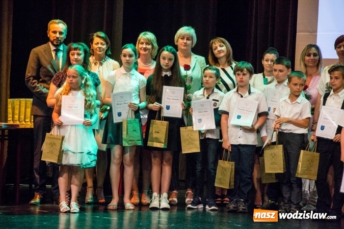Zdjęcie w galerii na portalu naszwodzislaw.com: Rydułtowy: najlepsi z najlepszych nagrodzeni wiadomości z regionu
