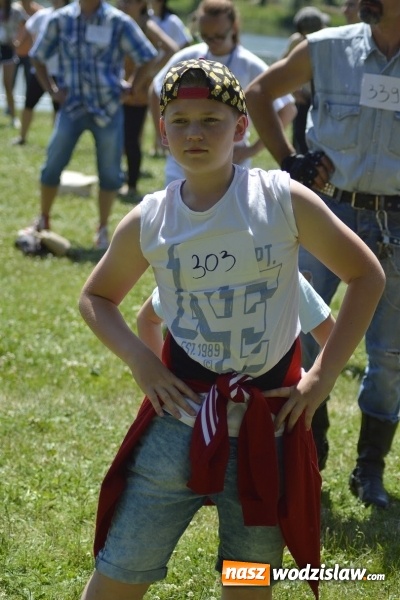 Zdjęcie w galerii na portalu naszwodzislaw.com: Piknik Integracyjny Osób Niepełnosprawnych. Bili rekord Guinnessa w lekcji tańca samby! wiadomości z regionu