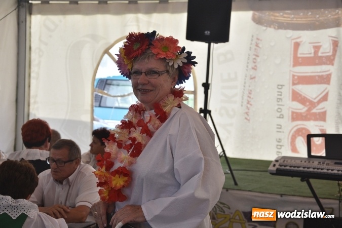 Zdjęcie w galerii na portalu naszwodzislaw.com: Noc Świętojańska. W Olzie popłynęły wianki  wiadomości z regionu