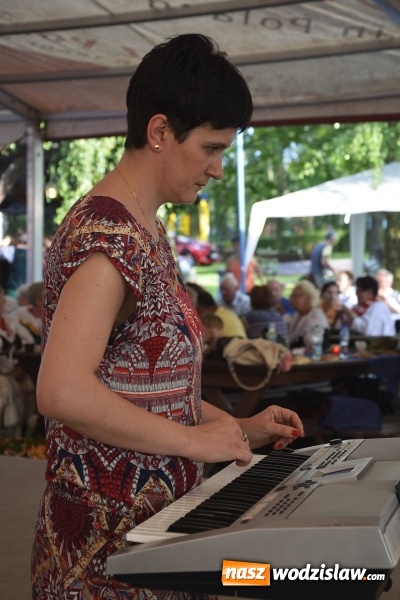 Zdjęcie w galerii na portalu naszwodzislaw.com: Noc Świętojańska. W Olzie popłynęły wianki  wiadomości z regionu